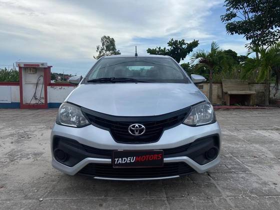 TOYOTA ETIOS 1.3 X 16V FLEX 4P AUTOMÁTICO TOYOTA ETIOS 1.3 X 16V FLEX 4P AUTOMÁTICO